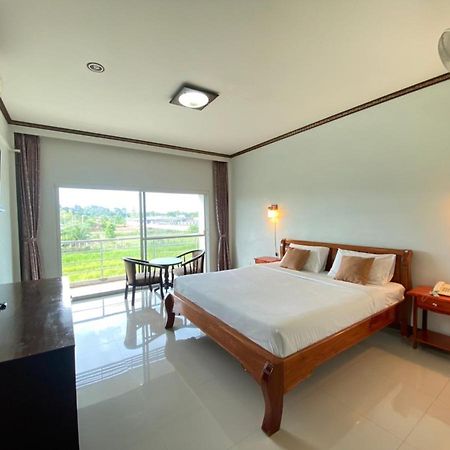 Mayuree Resort 우돈타니 외부 사진